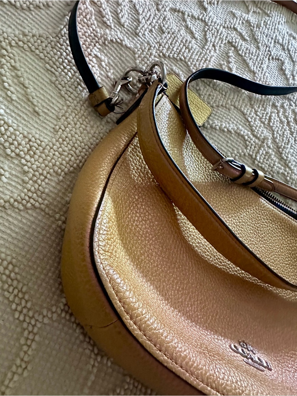 Coach Leather Iredescent Pearlescent Hologram Gold-Pink Chelsea Crossbody Purse - Picture 13 of 16